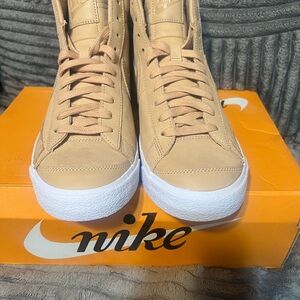 Nike Tan Blazer Mid